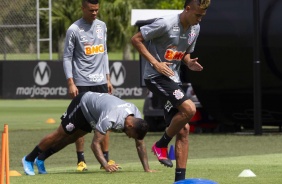 Victor Cantillo durante treino no CT Joaquim Grava