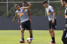 Cantillo e Araos durante o treino da manh desta quinta-feira