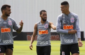 Michel Macedo, Everaldo e Richard durante o treino da manh desta quinta-feira