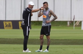 Tiago Nunes conversou com Luan em particular no treino desta quinta-feira