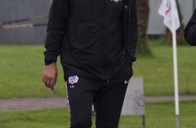 Tiago Nunes durante o treino da manhã desta sexta-feira