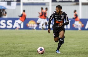 Everaldo durante duelo contra o Água Santa