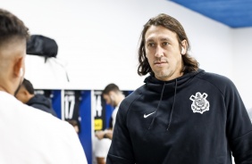 Goleiro Cássio no vestiário, antes da partida contra o Água Santa