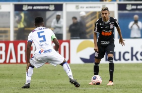 Volante Cantillo durante partida contra o Água Santa, em Diadema