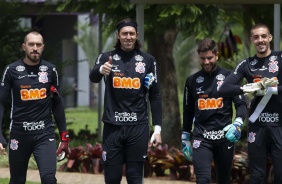 Goleiros Walter, Cssio, Guilherme e Guilherme Vicentini no CT Joaquim Grava