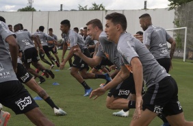 Elenco do Corinthians treina nesta tera-feira