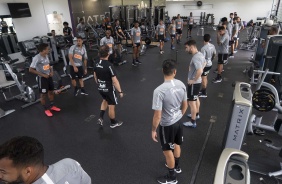 Jogadores fazem trabalho na academia do CT Joaquim Grava nesta terça-feira