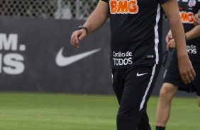 Tiago Nunes no CT Joaquim Grava durante treino desta tera-feira