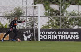 Walter durante treino desta tera no CT Joaquim Grava