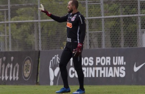 Walter durante treino no CT Joaquim Grava