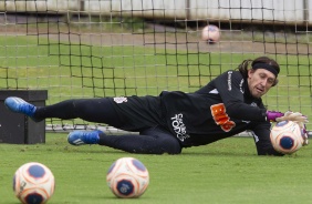 Goleiro Cássio em treino desta sexta-feira no CT Joaquim Grava