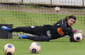 Goleiro Cssio em treino desta sexta-feira no CT Joaquim Grava