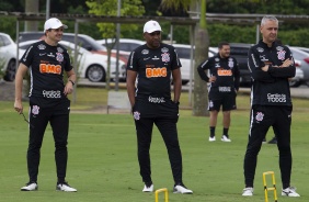 Comisso tcnica durante o treino fechado desta tera-feira