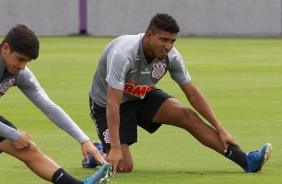 derson durante o treino desta quarta-feira