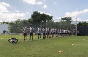 Elenco do Corinthians durante o ltimo treino antes do duelo contra o Novorizontino