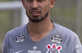 Pedro Henrique durante treino no CT Joaquim Grava