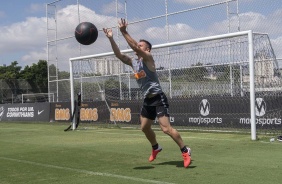 Ramiro, volante do Corinthians, em treino desta quinta-feira