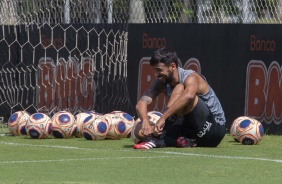 Volante Camacho no CT Joaquim Grava em treino nesta quinta-feira