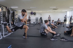 Zagueiro Bruno Mndez na academia do CT Joaquim Grava