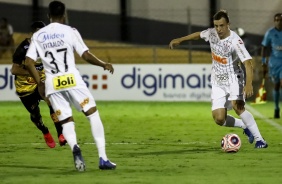 Carlos Augusto durante o jogo contra o Novorizontino