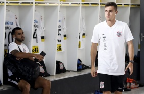 Lucas Piton no vestiário antes do jogo contra o Novorizontino