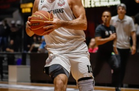 Felipe Vezaro durante o duelo contra o Pato, pelo NBB