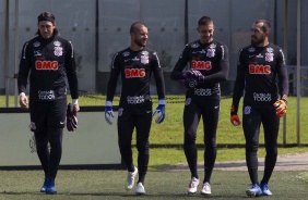 Goleiros do Timão durante o treino desta quinta-feira