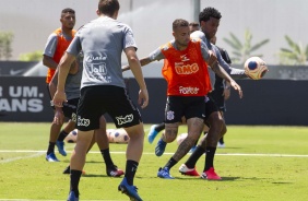 Luan e Gil em treino no CT Joaquim Grava na manhã desta terça-feira
