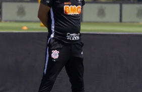 Técnico Tiago Nunes no CT Joaquim Grava