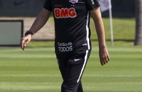 Tiago Nunes durante treino no CT Joaquim Grava