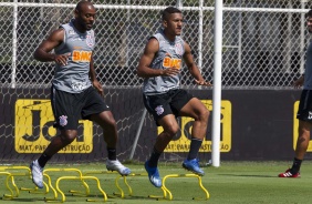 Vagner Love e Matheus Dav em treino desta quarta-feira