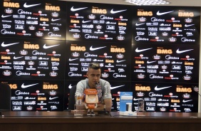 Víctor Cantillo concede entrevista no CT Joaquim Grava nesta terça