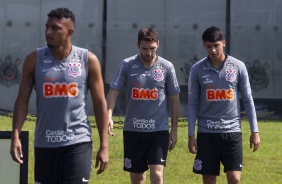 Éderson, Boselli e Araos em treino desta sexta no CT