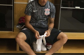 Gabriel no vestirio da Arena Corinthians antes da partida contra o Ituano