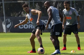 Danilo Avelar, Vagner Love e Gabriel no CT