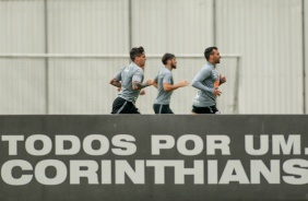 Elenco do Corinthians no treino desta sexta-feira no CT