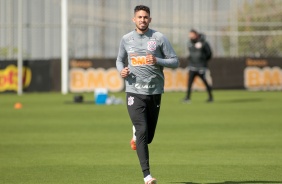 Pedro Henrique no CT Joaquim Grava em dia de testes físico