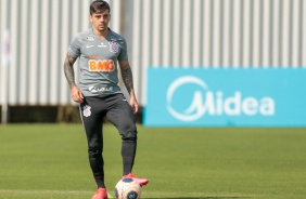 Fagner no treino desta quinta-feira no CT