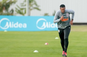 J no treino desta quinta-feira no CT