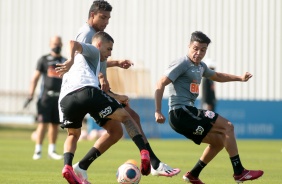 Jogadores no treino na manh desta segunda-feira 06 no CT Joaquim Grava