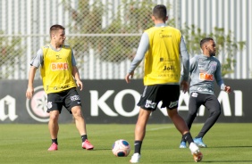 Jogadores no treino desta quarta-feira no CT Joaquim Grava