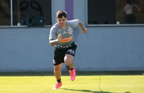 Fagner no treino da manh desta segunda-feira (13), no CT Dr. Joaquim Grava
