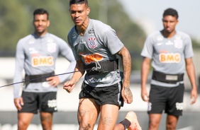 Jogadores no treino da manh desta segunda-feira (13), no CT Dr. Joaquim Grava