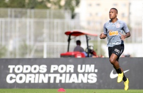 Jogadores no treino da manh desta segunda-feira (13), no CT Dr. Joaquim Grava