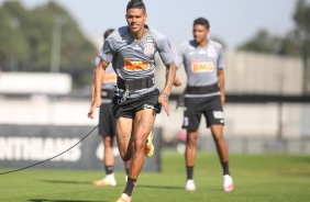 Jogadores no treino da manh desta segunda-feira (13), no CT Dr. Joaquim Grava
