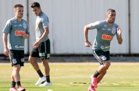 Jogadores no treino da manh desta segunda-feira (13), no CT Dr. Joaquim Grava
