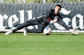 Jogadores no treino da manh desta segunda-feira (13), no CT Dr. Joaquim Grava
