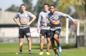 Jogadores no treino da manh desta segunda-feira (13), no CT Dr. Joaquim Grava