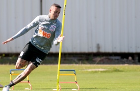 Luan no treino da manh desta segunda-feira (13), no CT Dr. Joaquim Grava