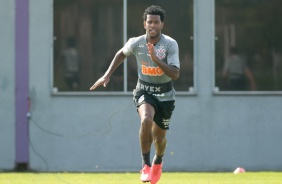 Gil na atividade da manh deste sbado (18), no CT Dr. Joaquim Grava